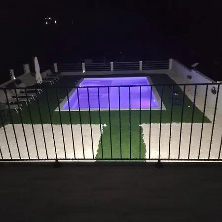 Hébergement de vacances Milena -piscina Solo Per Voi *